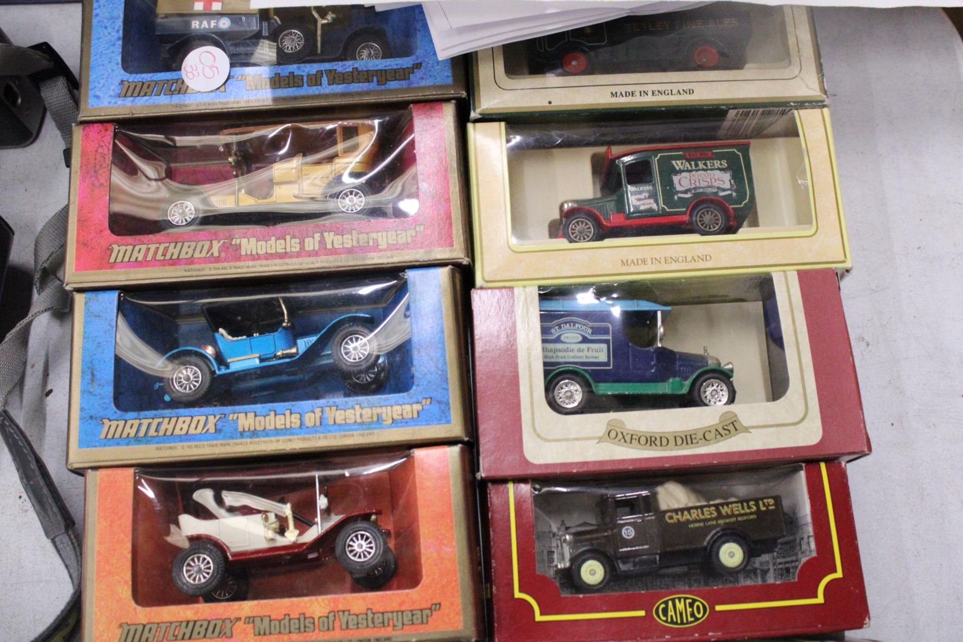 TWENTY BOXED MATCHBOX AND OXFORD DIE-CAST CARS - Bild 4 aus 5