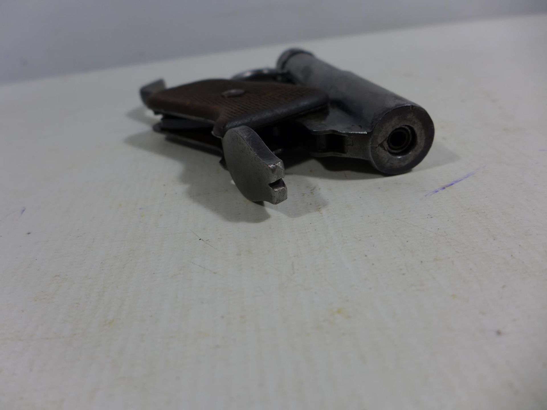 A TELL 2 .177 CALIBRE AIR PISTOL, 13CM BARREL, LENGTH 14.5CM A/F - Image 4 of 5