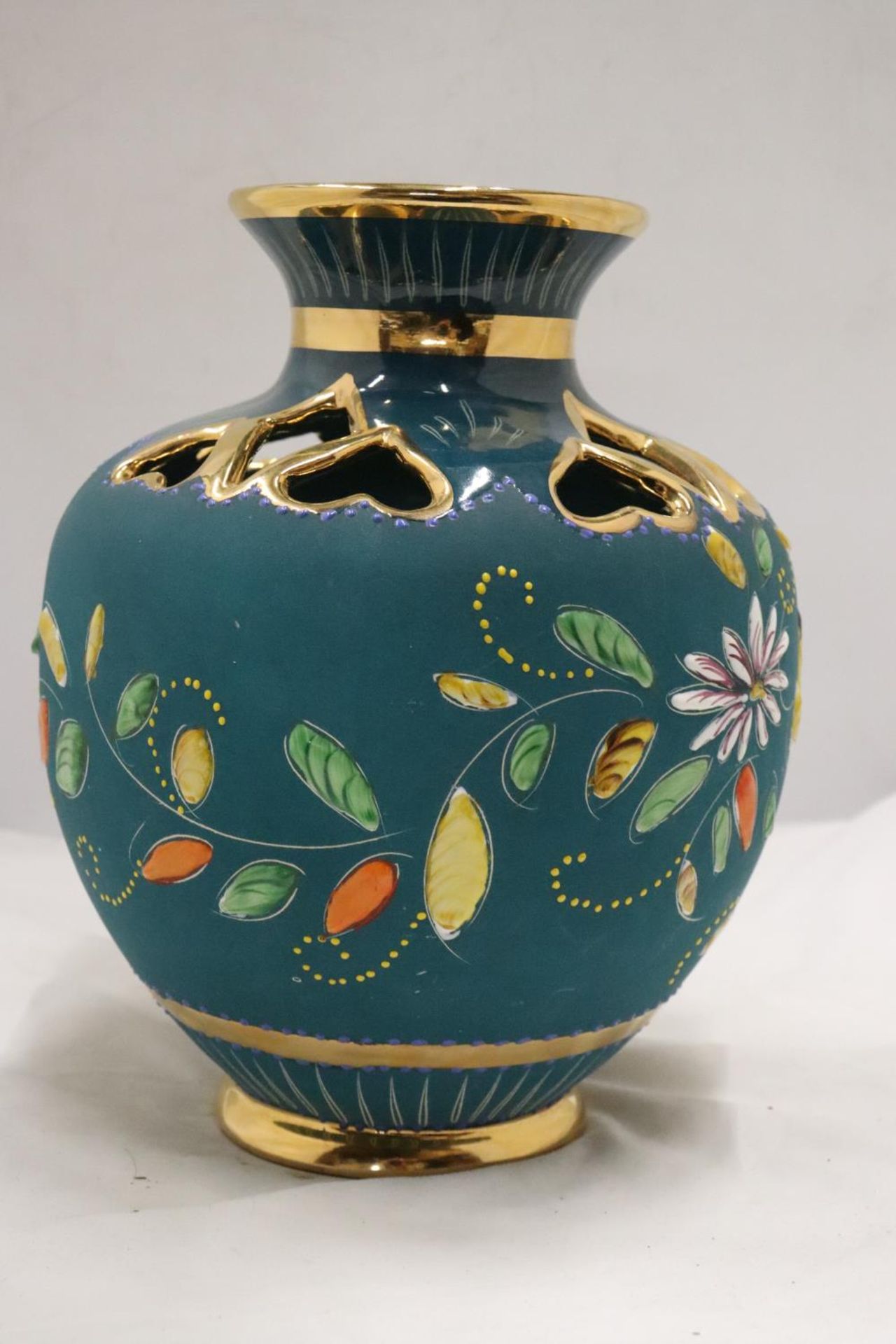 A CONTINENTAL TEAL BLUE VASE WITH THE MARK HB, QUAREGNON, BELGIUM TO THE BASE - Image 3 of 6