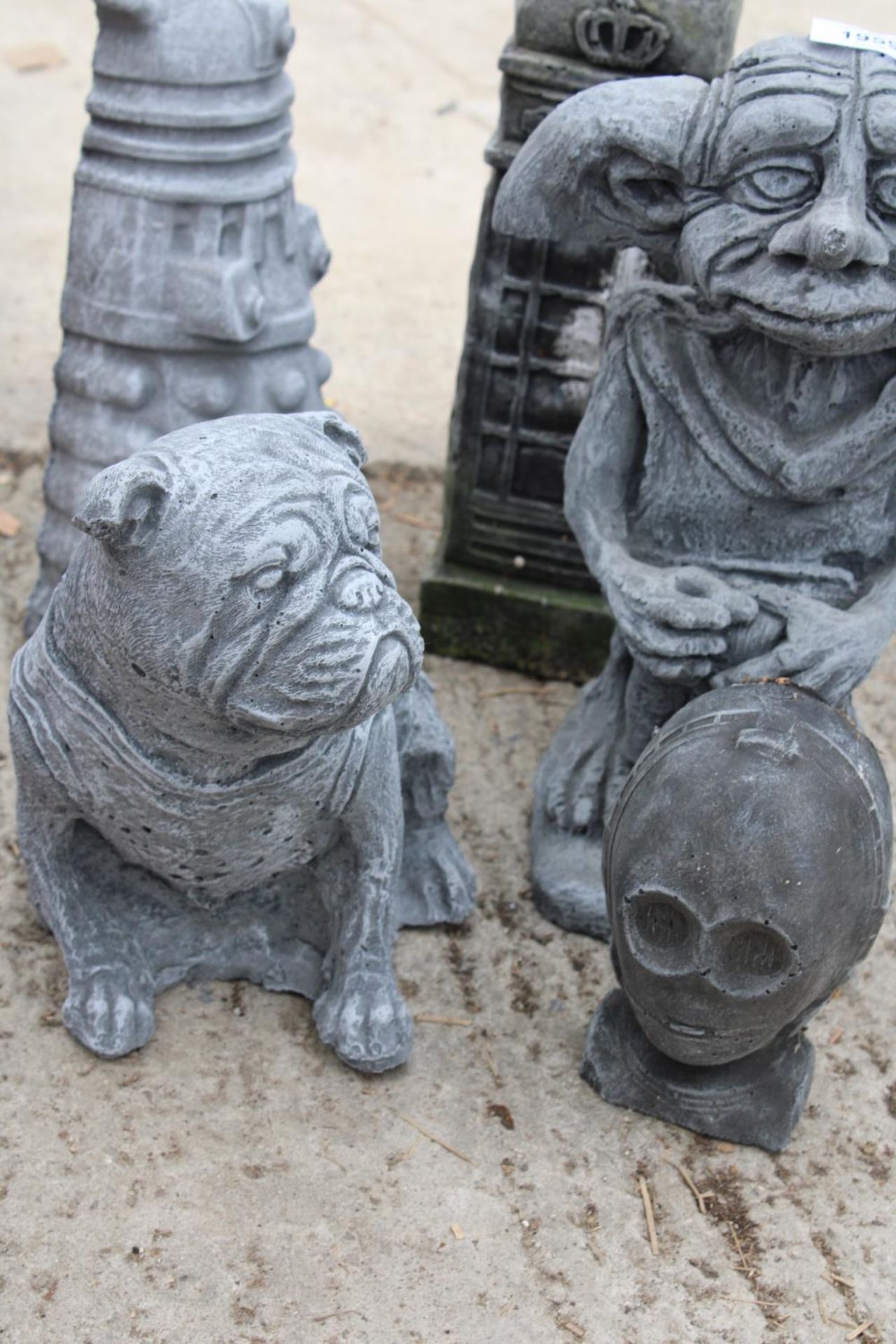 FIVE CONCRETE GARDEN FIGURES TO INCLUDE DOBBIE AND A DARLICK ETC - Image 2 of 3