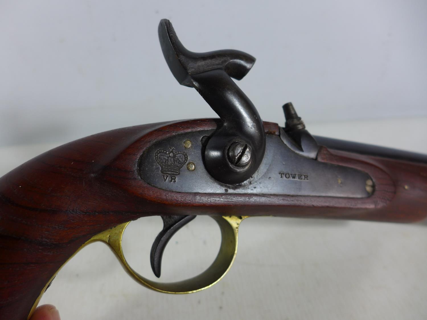 A GOOD QUALITY NON FIRING MODEL DISPLAY 1842 PERCUSSION CAP LANCERS PISTOL, 20CM BARREL, LENGTH 36CM - Image 4 of 4