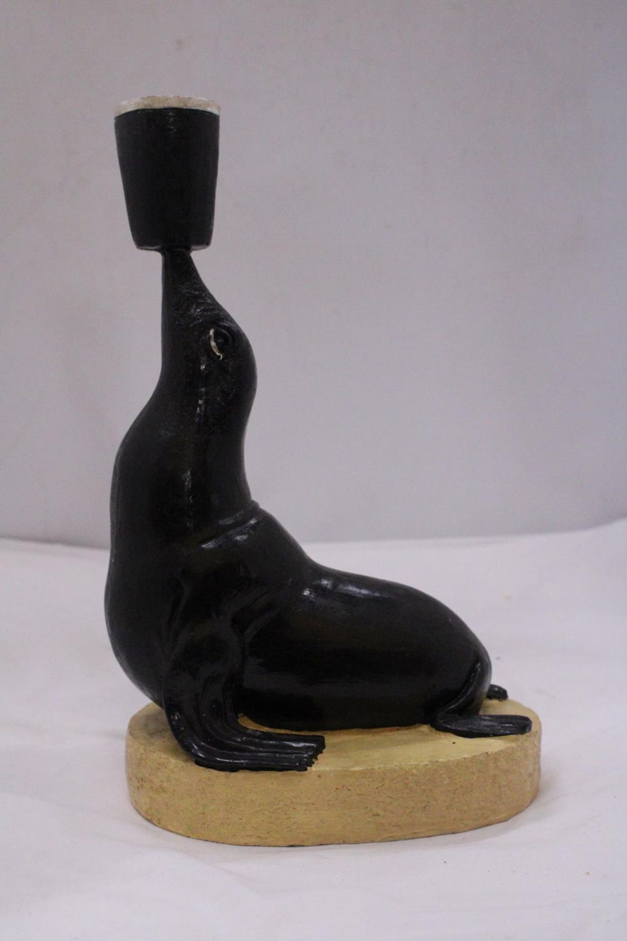 A MY GOODNESS MY GUINESS ADVERTISING RESIN SEAL APPROXIMATELY 11.5" TALL - Image 2 of 5