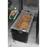 A VINTAGE WOODEN AND LEAD LINED TOILET CISTERN