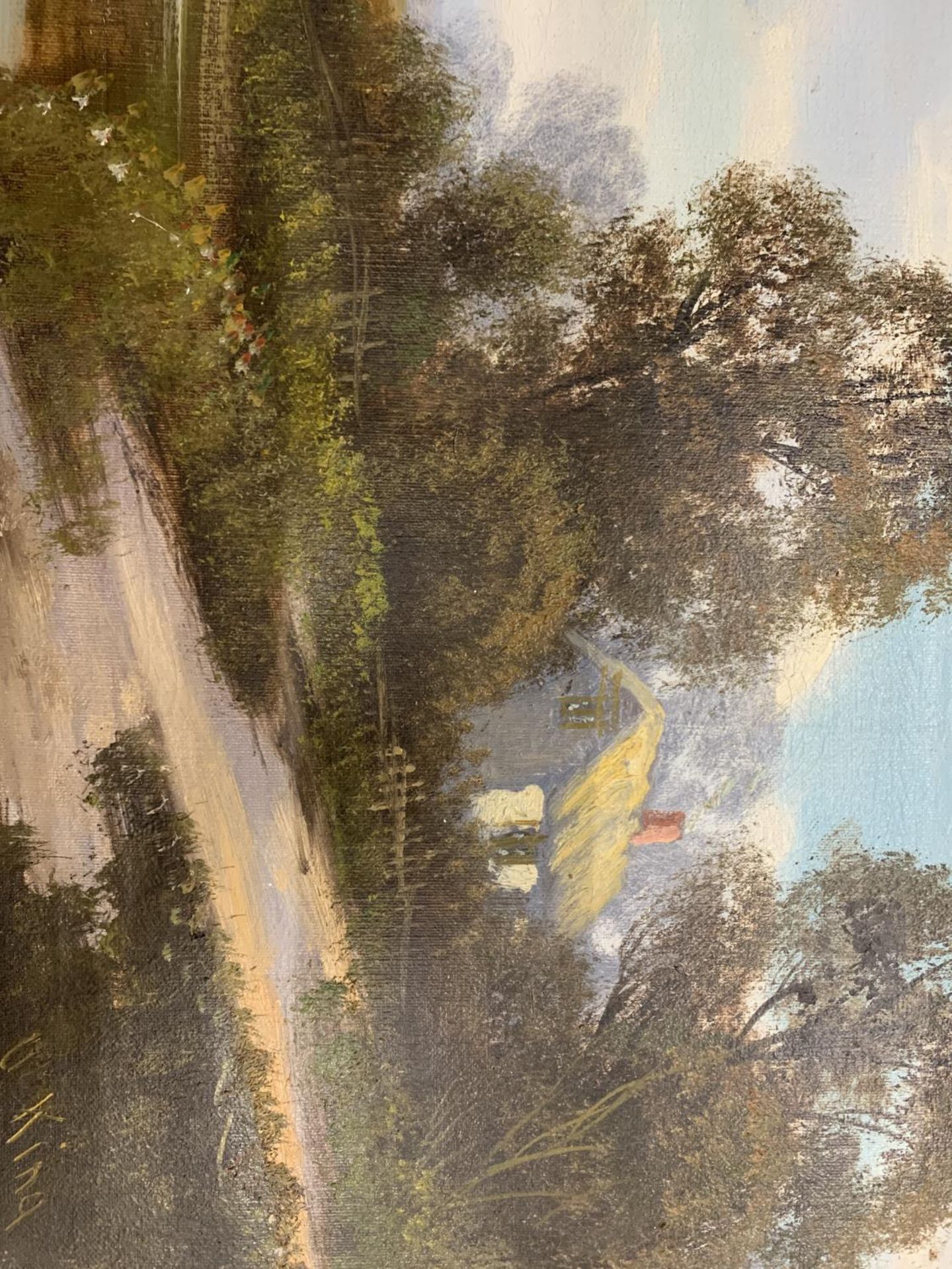 A FRAMED OIL ON CANVAS OF A COTTAGE AND RIVER SCENE, SIGNED KING, IN A GILT FRAME, 80CM X 50CM - Bild 3 aus 5