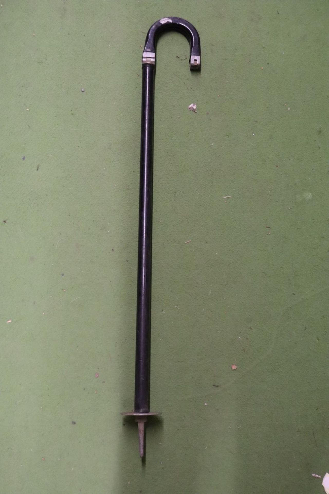 A VINTAGE SHOOTING STICK - Image 5 of 6