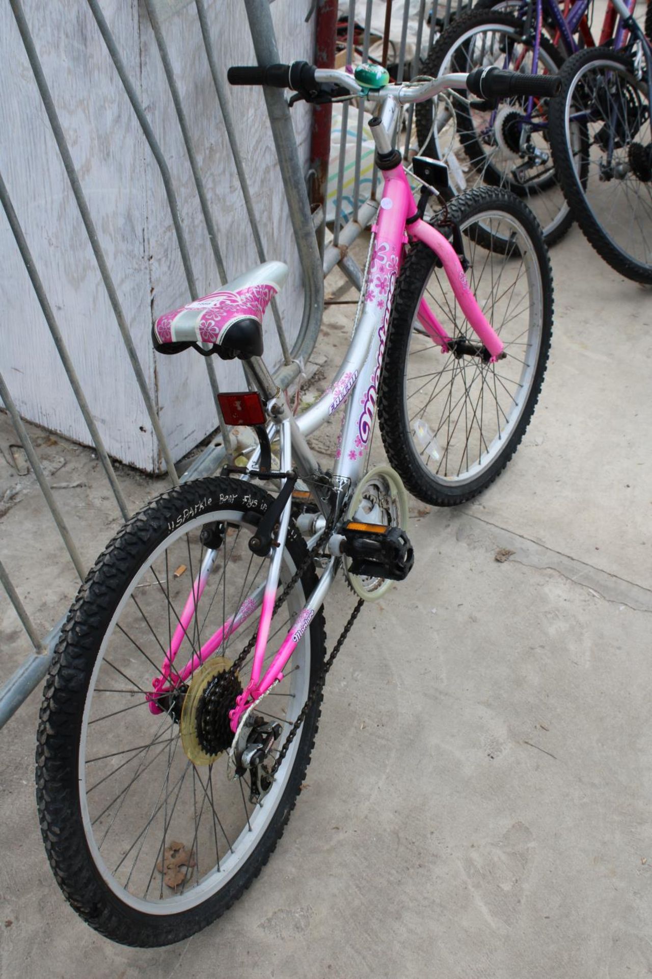 A GIRLS FALCON BIKE WITH 18 SPEED GEAR SYSTEM - Image 2 of 3