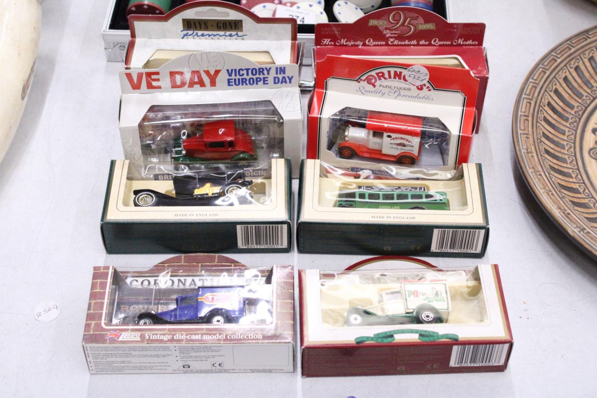 EIGHT BOXED TOY VEHICLES TO INCLUDE DAYS GONE, LLEDO AND PRINCES ETC