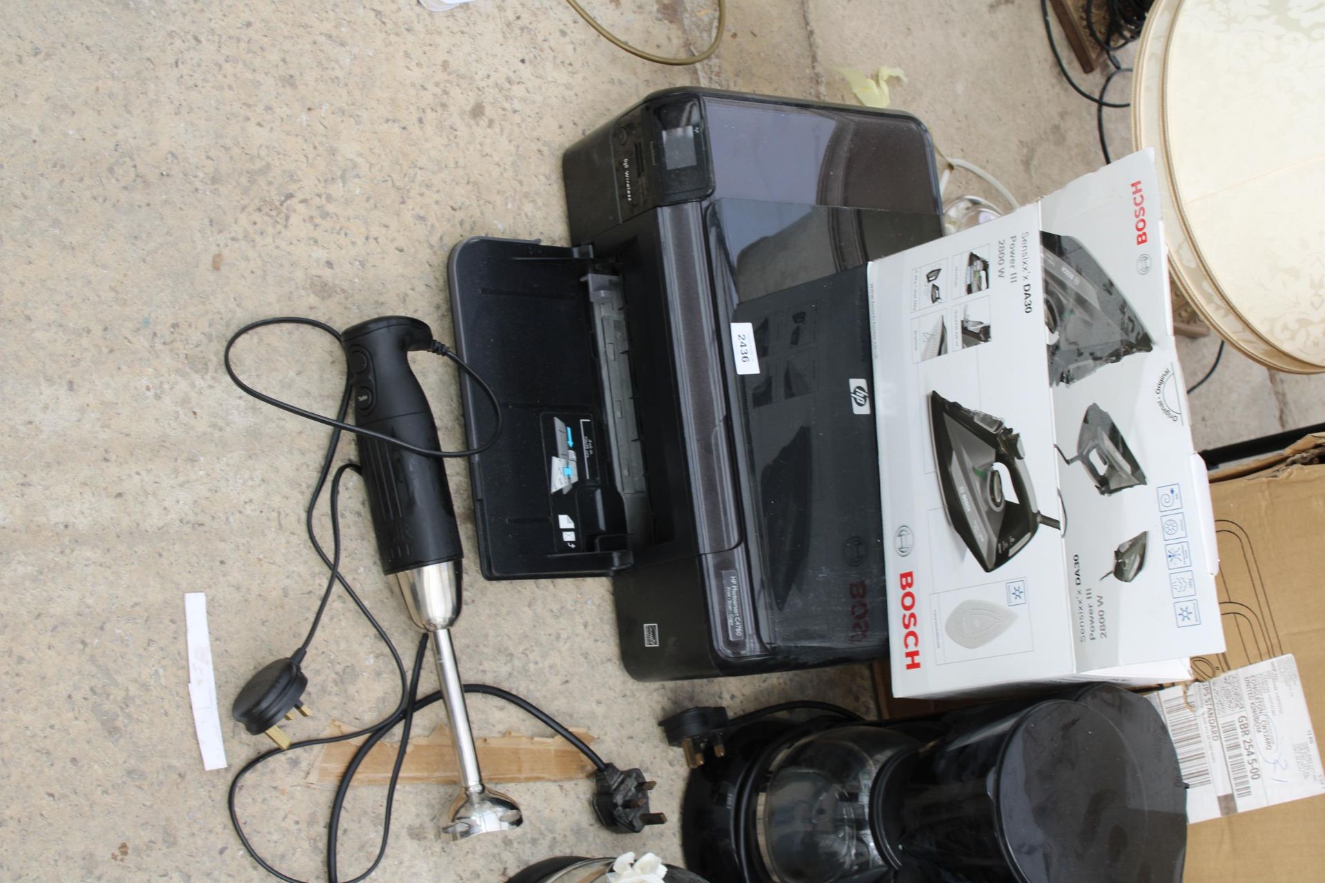 AN ASSORTMENT OF ITEMS TO INCLUDE A PRINTER, TWO COFFEE MAKERS AND SPEAKERS ETC - Image 3 of 4