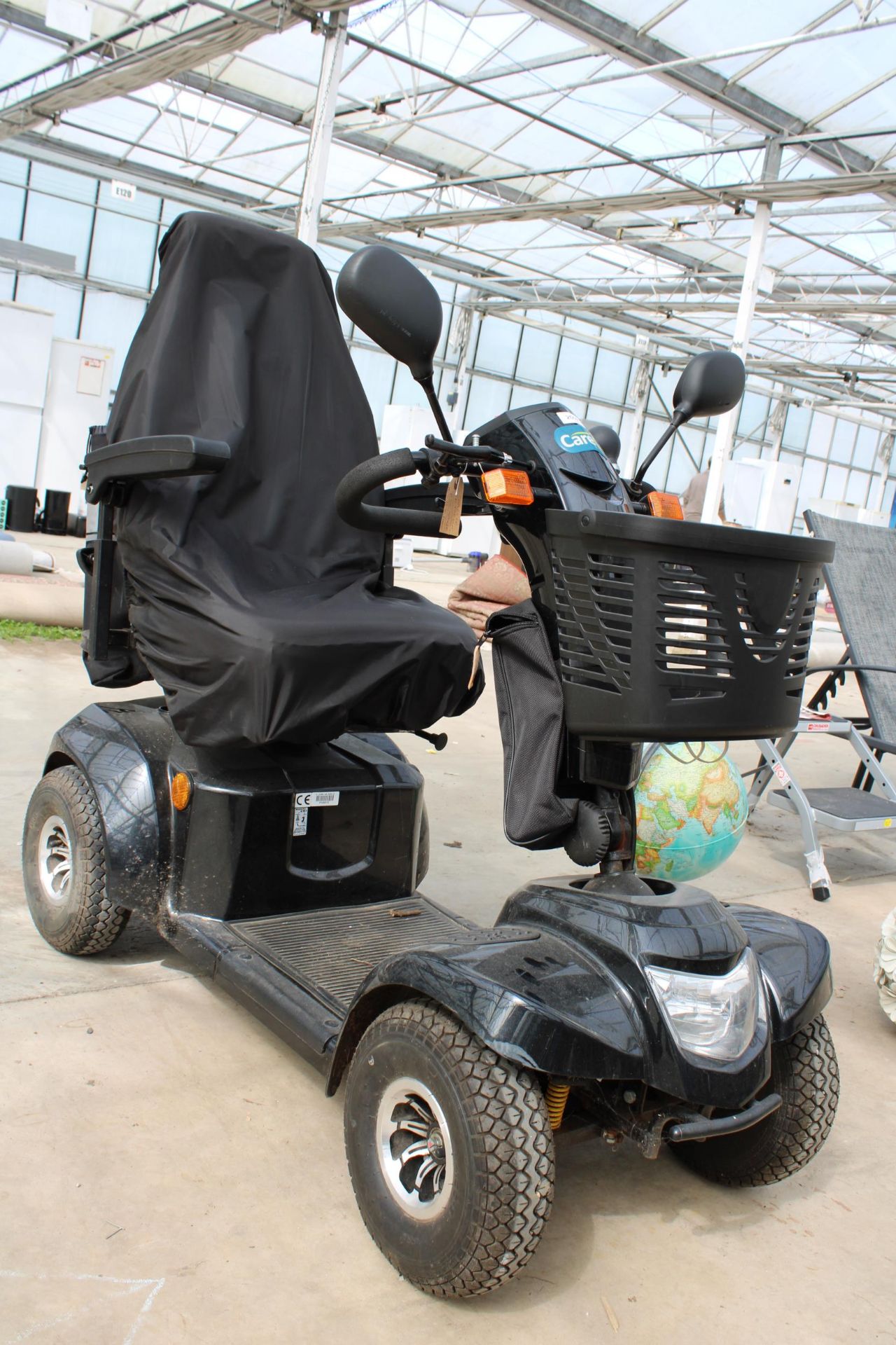 A FOUR WHEEL CARE CO ELECTRIC MOBILITY SCOOTER COMPLETE WITH CHARGER - Image 3 of 7