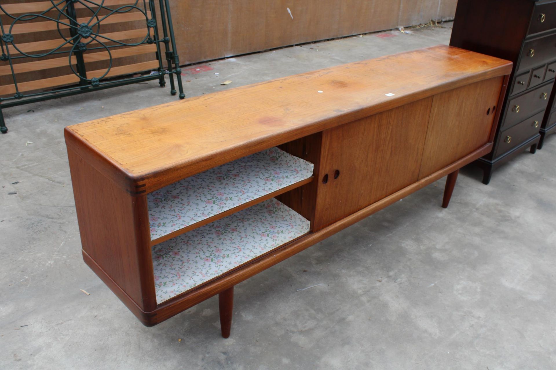 A BRAMIN OF DENMARK, MID CENTURY DANISH TEAK SIDEBOARD ENCLOSING TWO CUPBOARDS AND FOUR LONG - Image 9 of 10