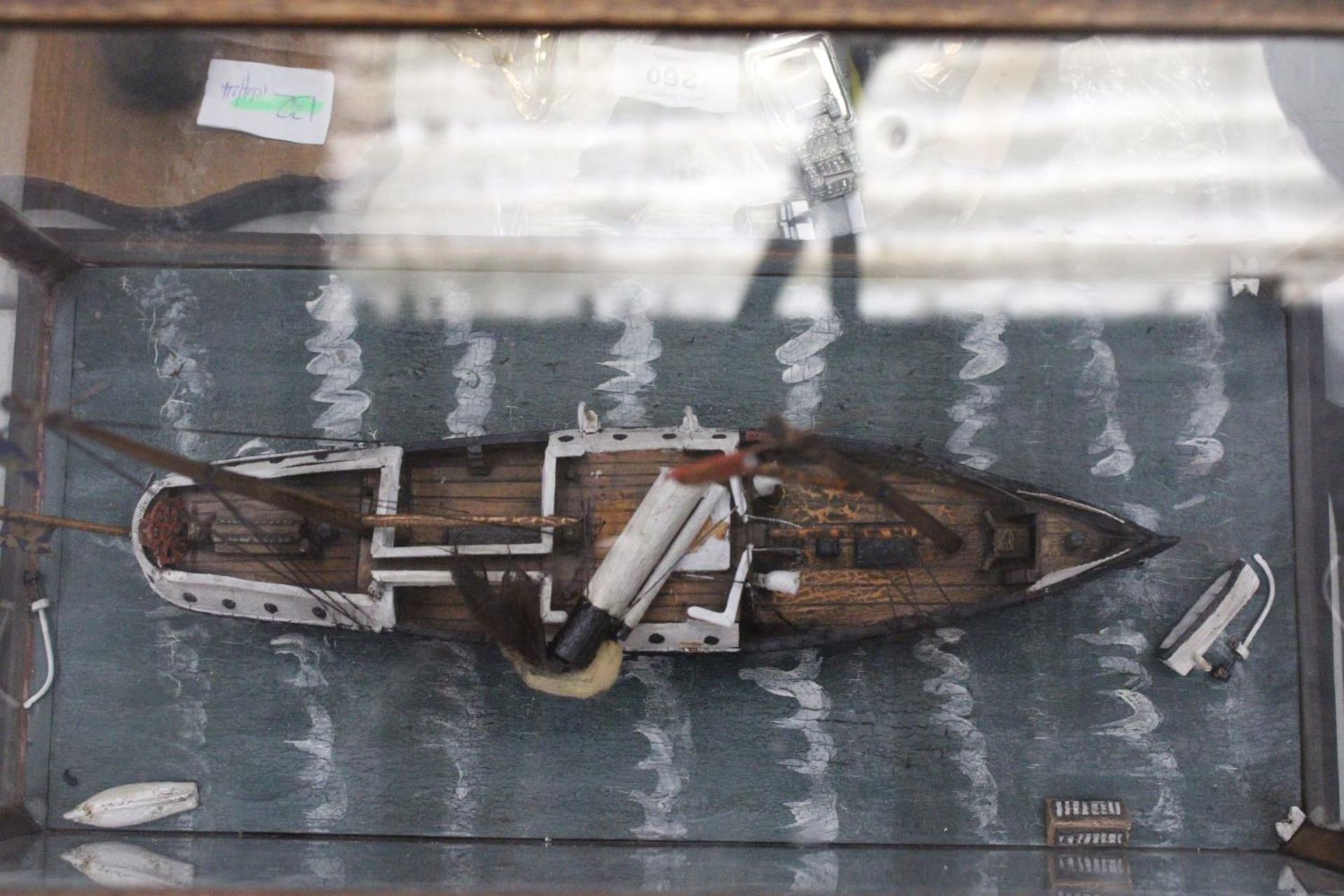 A VICTORIAN SHIPWRECK, SHIP IN A GLASS CASE, 'THE BRADFORD', LENGTH 37CM, HEIGHT 25CM, DEPTH 18CM - Image 5 of 5