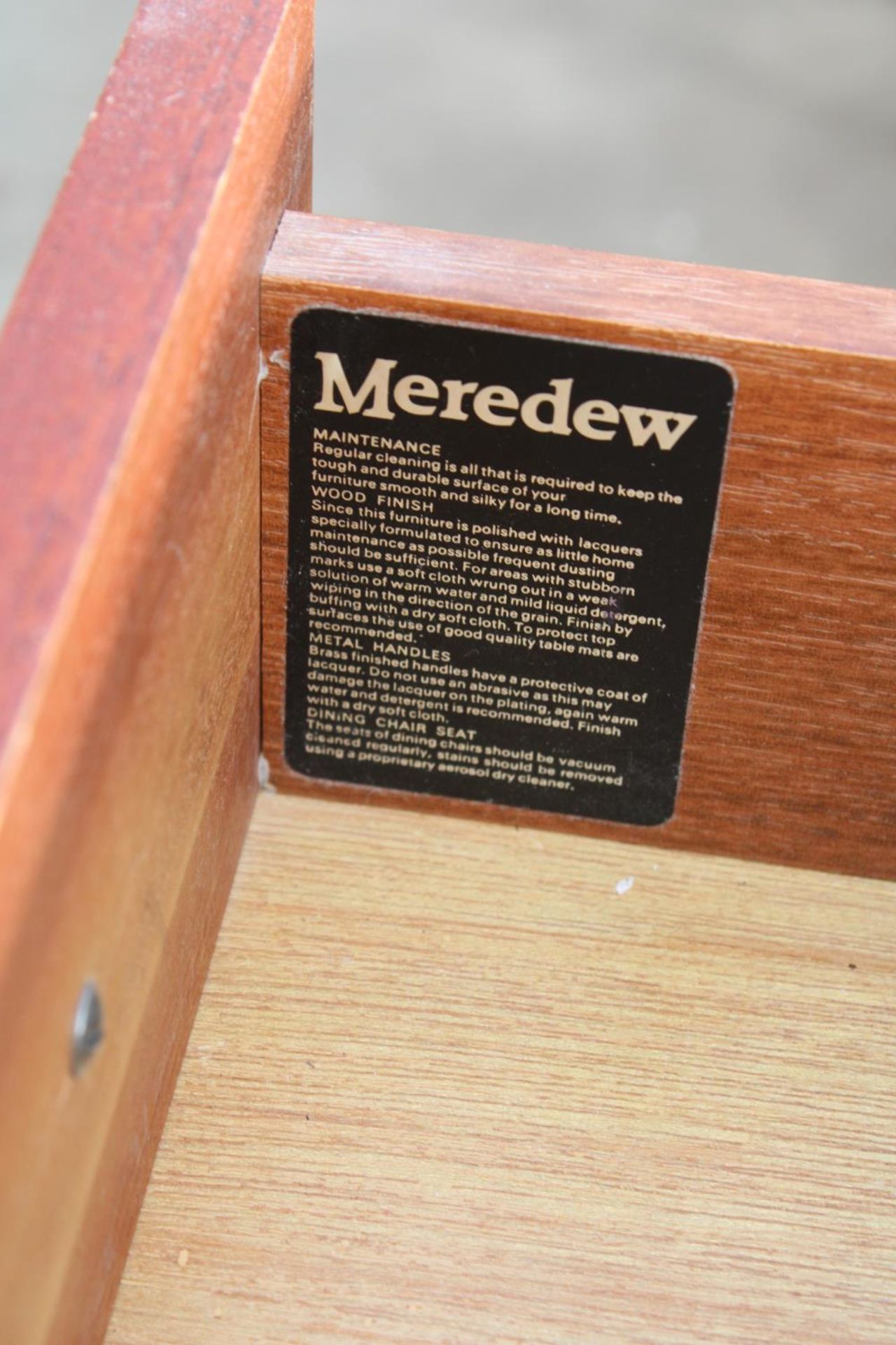 A MODERN MEREDEW CHEST OF 5 DRAWERS, 34" WIDE - Image 3 of 3