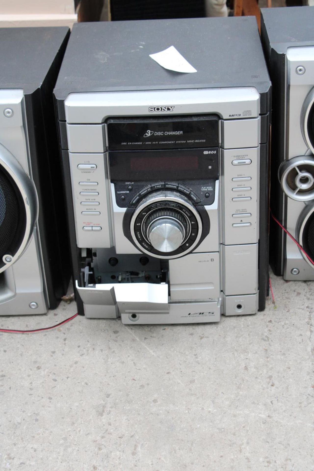 A SONY STEREO SYSTEM WITH THREE SPEAKERS - Image 2 of 2