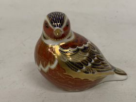 A ROYAL CROWN DERBY CHAFFINCH (SECONDS)