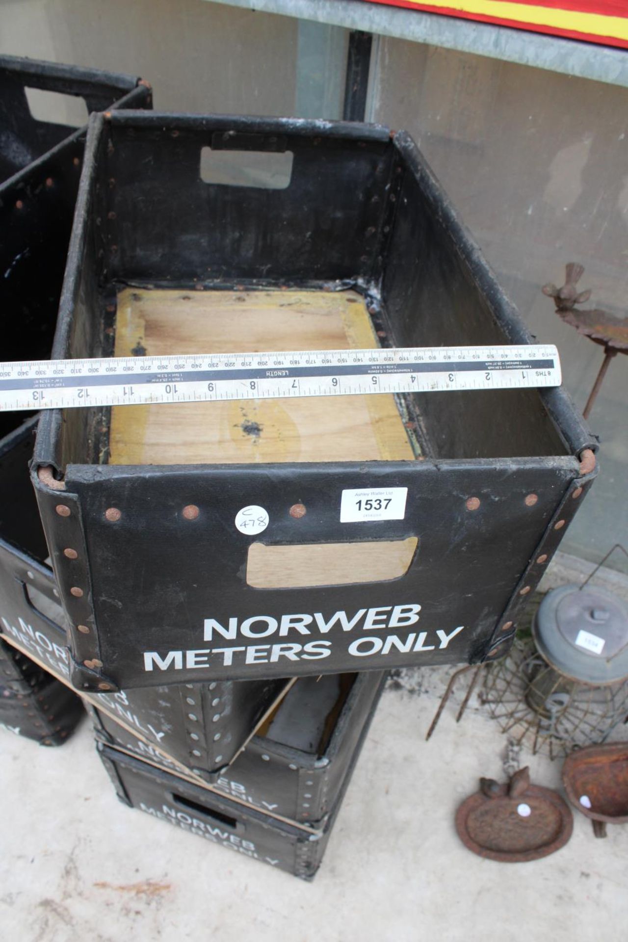 FOUR VINTAGE NORWEB METER CARRYING BOXES - Image 6 of 7