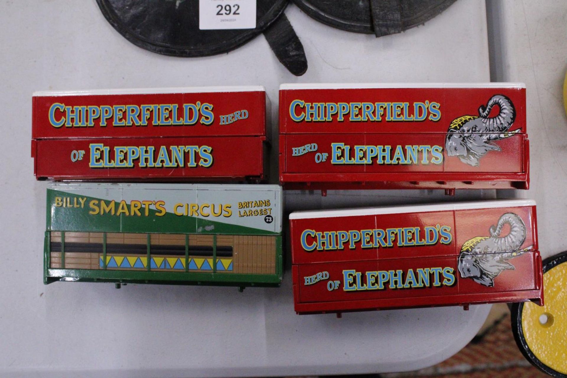 FOUR TOY METAL BILLY SMARTS AND CHIPPERFIELDS CIRCUS CONTAINERS - Image 5 of 5