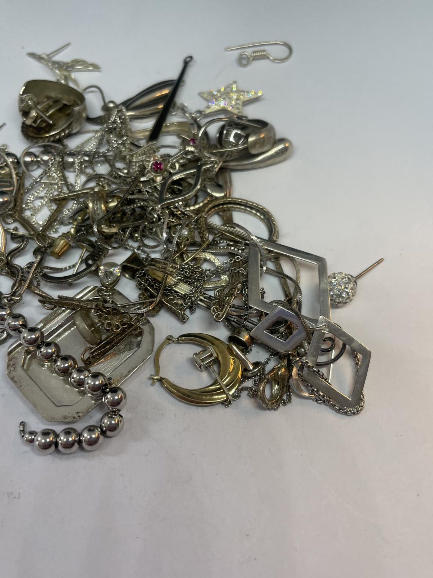 A QUANTITY OF SCRAP SILVER - Image 4 of 4