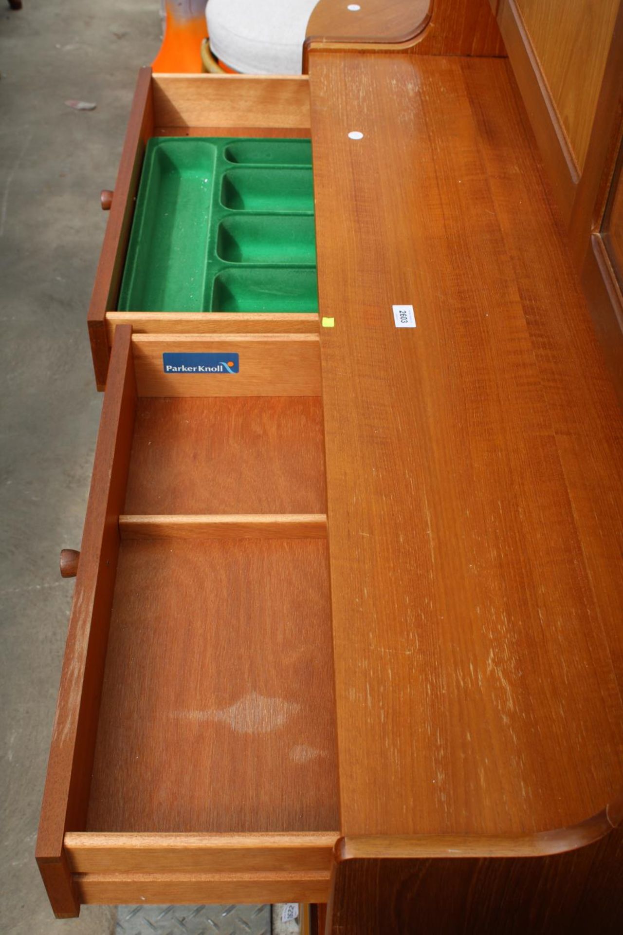 A RETRO TEAK PARKER KNOLL LOUNGE COCKTAIL UNIT, 50.5" WIDE, WITH CORNER UNIT - Image 4 of 6