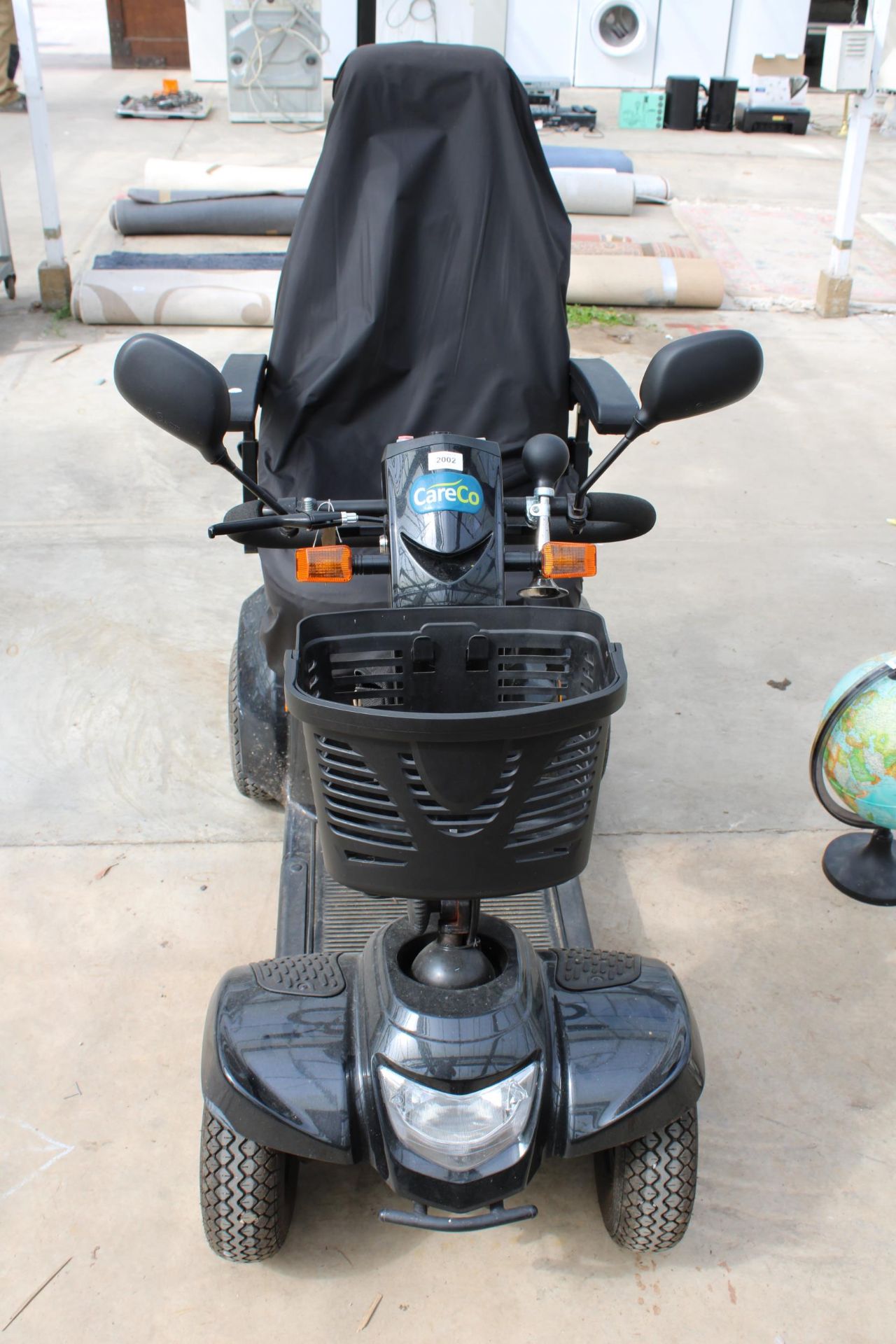 A FOUR WHEEL CARE CO ELECTRIC MOBILITY SCOOTER COMPLETE WITH CHARGER - Image 2 of 7