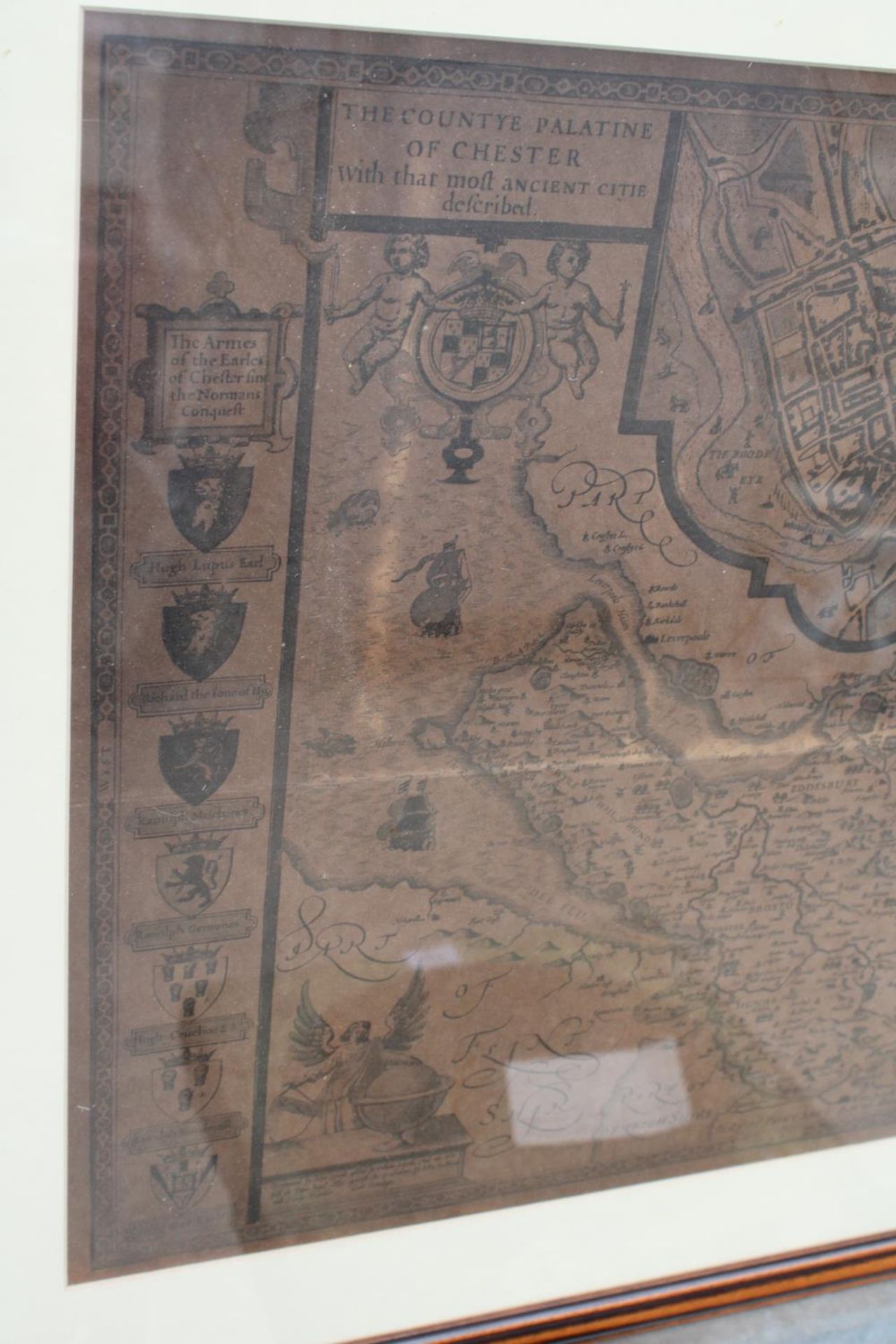 A FRAMED VINTAGE MAP OF 'THE COUNTYE PALATINE OF CHESTER' - Image 6 of 6