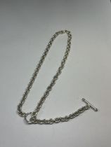 A SILVER T BAR NECKLACE LENGTH 16"