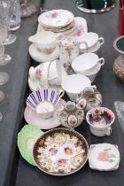 A FOLEY CHINA PART TEASET TO INCLUDE A CAKE PLATE, A CREAM JUG, SUGAR BOWL, CUPS, SAUCERS AND SIDE