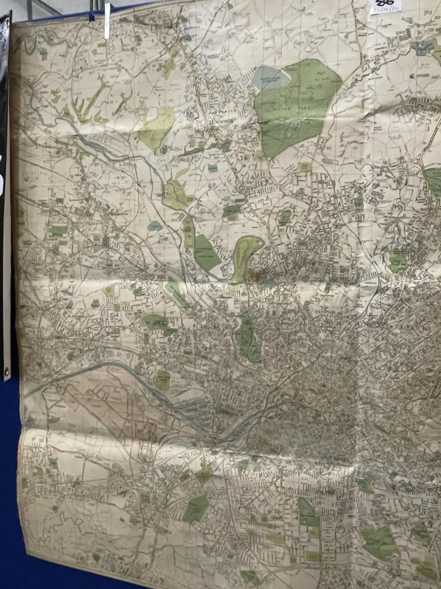 A LARGE VINTAGE MAP OF MANCHESTER AND THE SURROUNDING AREA - Image 3 of 4