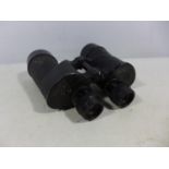 A PAIR OF WORLD WAR II MILITARY ISSUE US NAVY BU SHIPS MARK I MOD'2 NO 8917 BINOCULARS DATED 1940