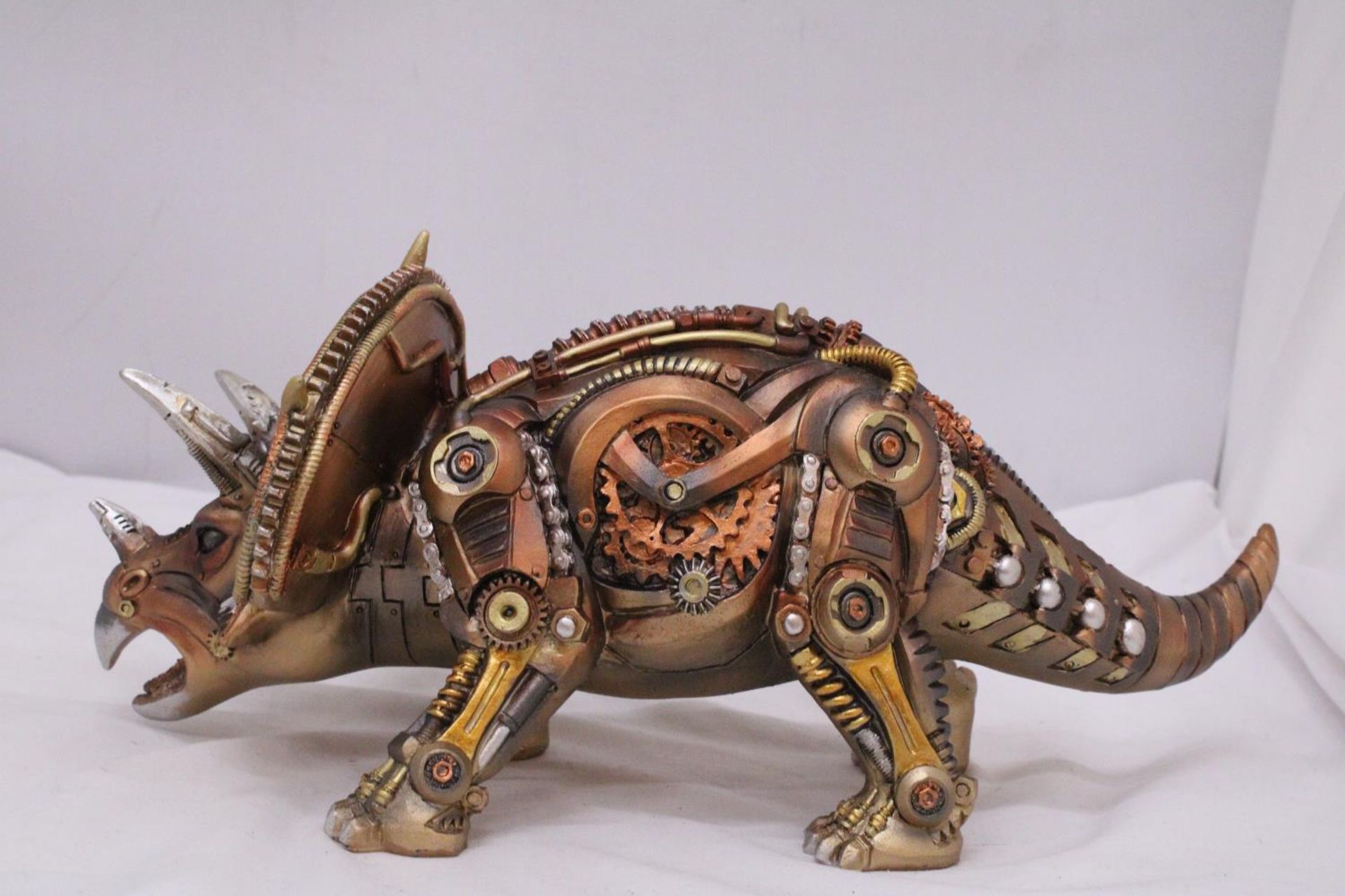A MECHANICAL STYLE TRICERATOPS - Image 4 of 5