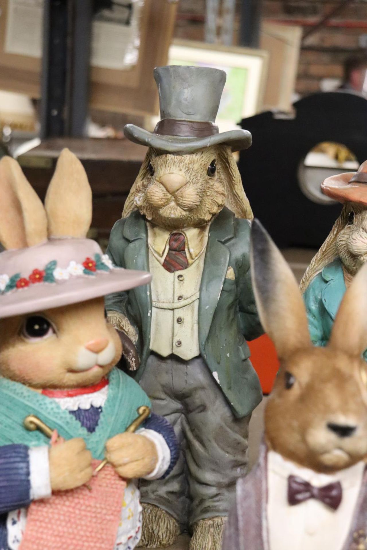 SIX LARGE RABBIT FIGURES TO INCLUDE BUSY BUNNIES BY REGENCY FINE ARTS - Image 4 of 7