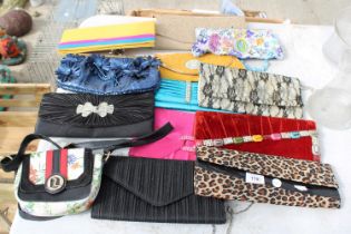 AN ASSORTMENT OF LADIES CLUTCH BAGS