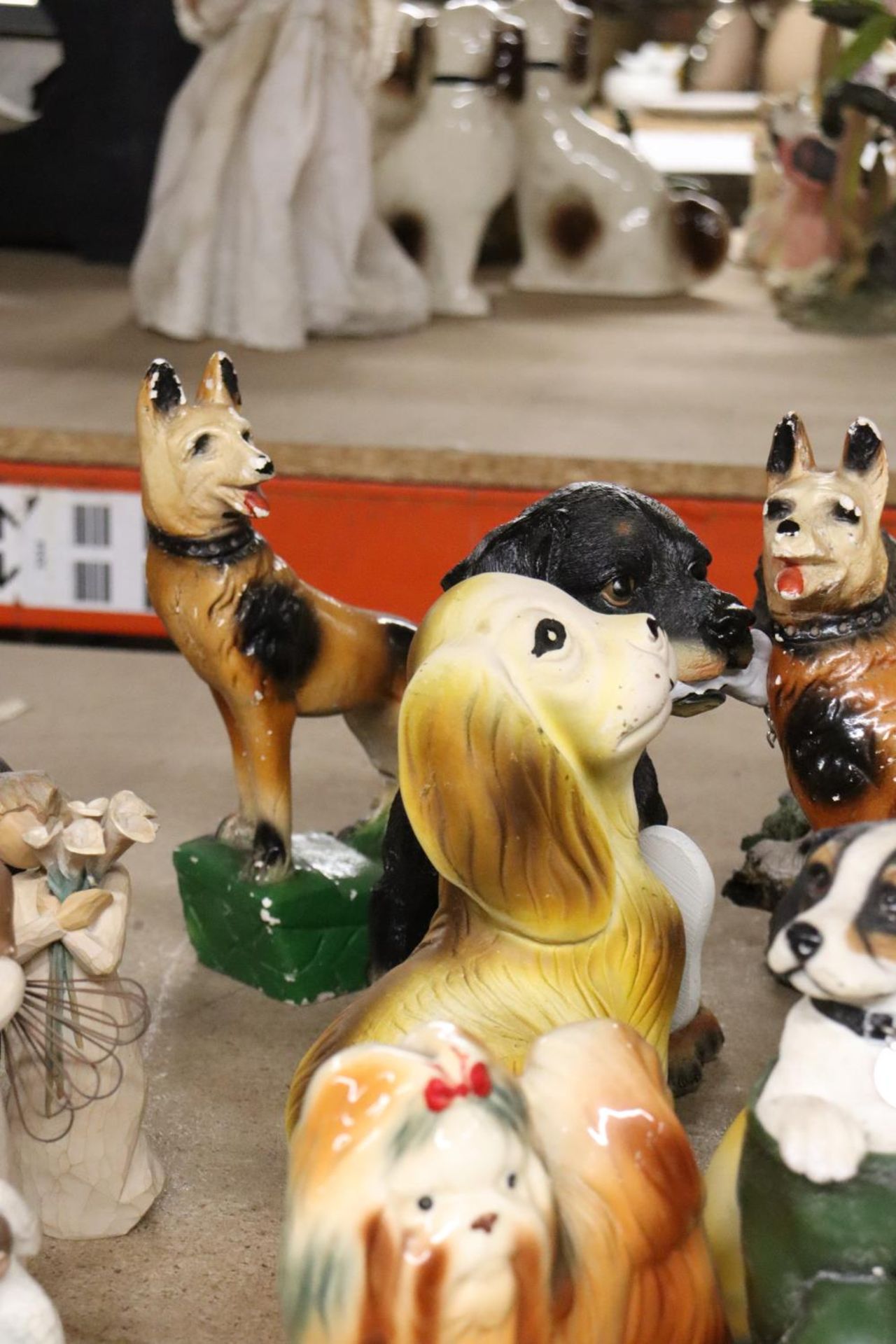 A COLLECTION OF TWELVE DOG FIGURES - Image 2 of 6