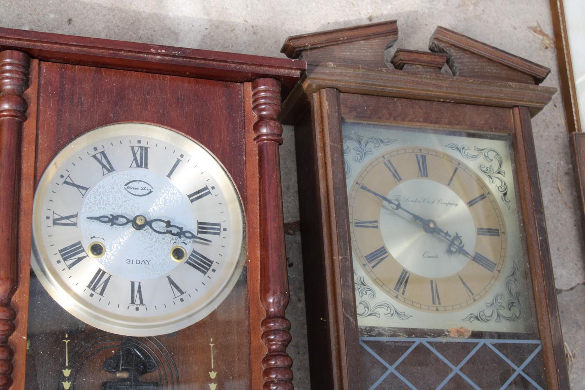 FOUR VARIOUS WOODEN CASED WALL CLOCKS TO INCLUDE THREE CHIMING EXAMPLES - Image 3 of 3