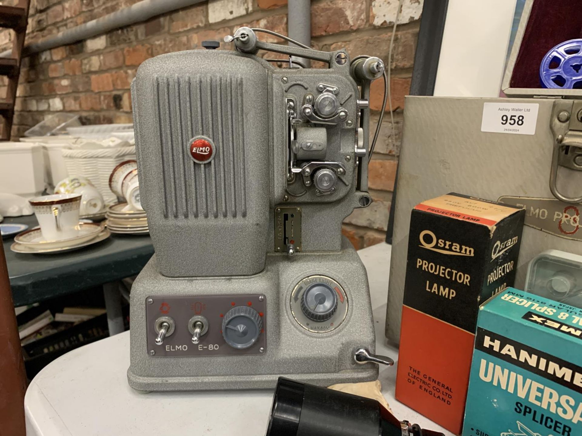 A VINTAGE ELMO PROJECTOR IN CASE - PLUS ACCESSORIES - Image 5 of 5