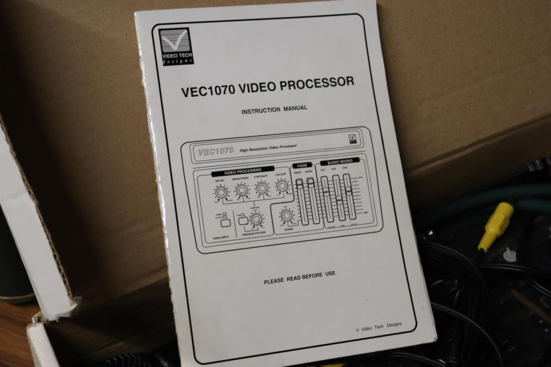 A VINTAGE VEC1070 VIDEO PROCESSOR - Image 2 of 5