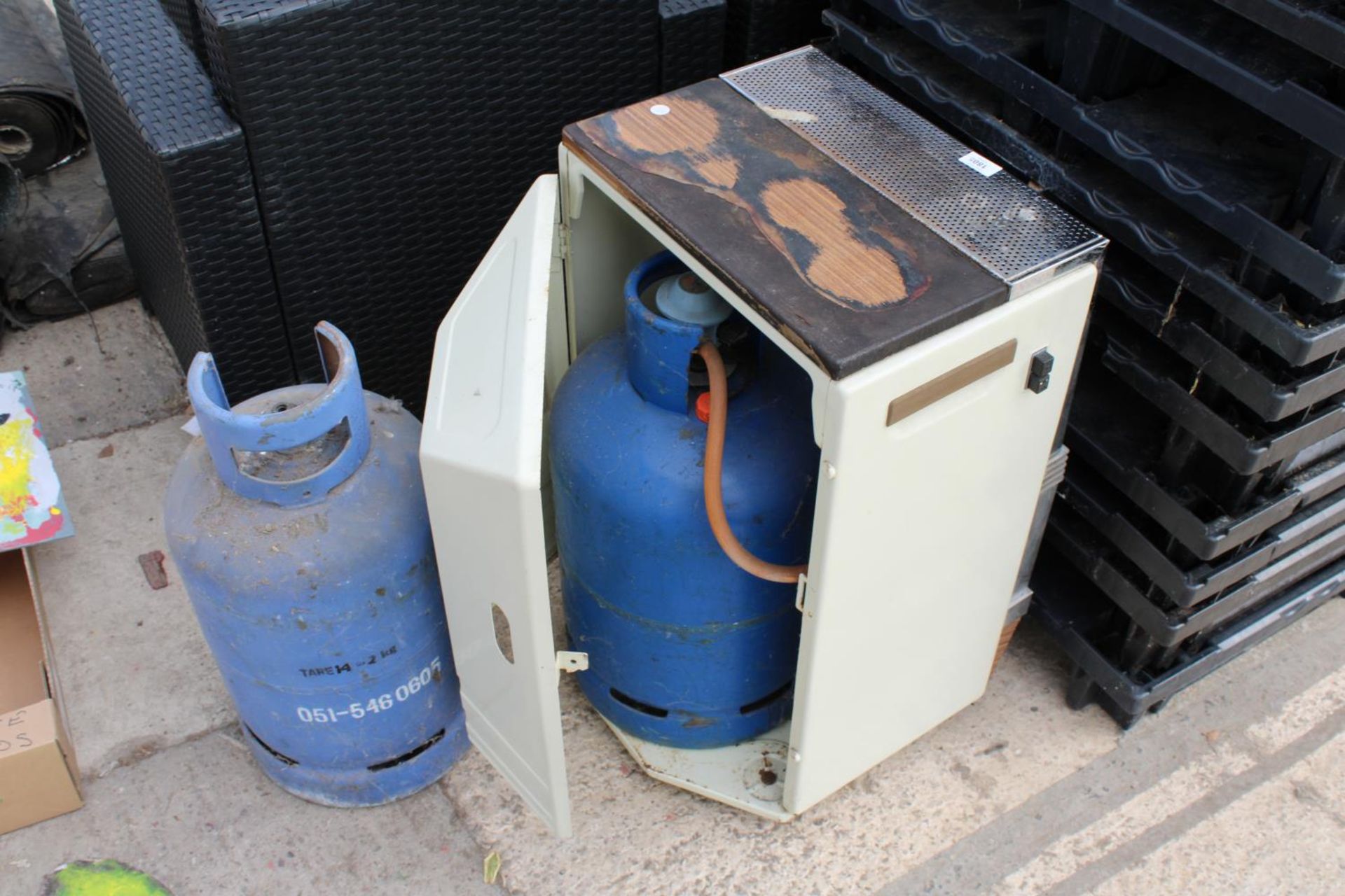 A SUPERSER GAS HEATER AND BOTTLE - Image 3 of 3