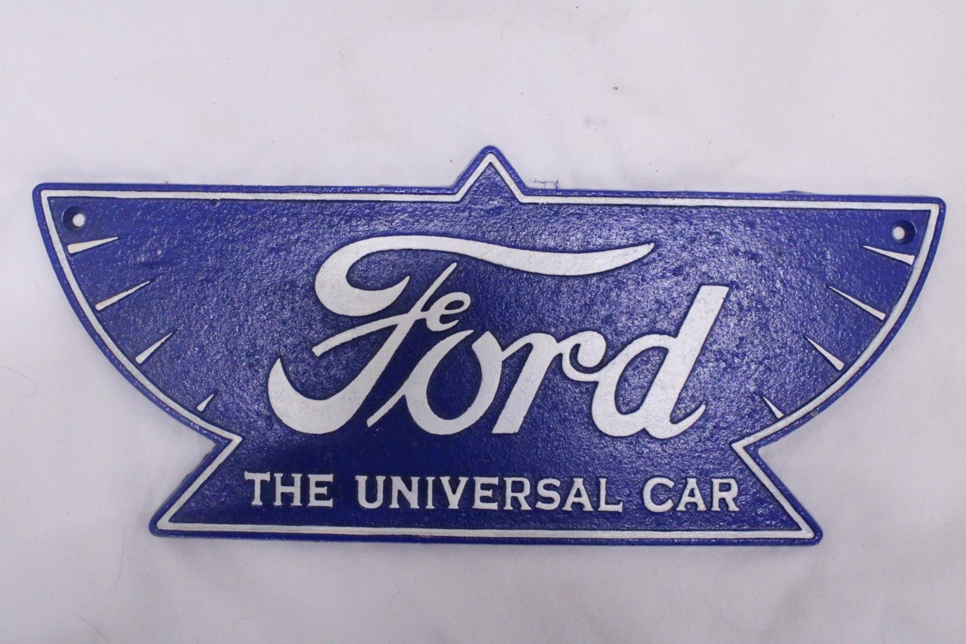 A CAST FORD THE UNIVERSAL CAR SIGN - Bild 3 aus 3