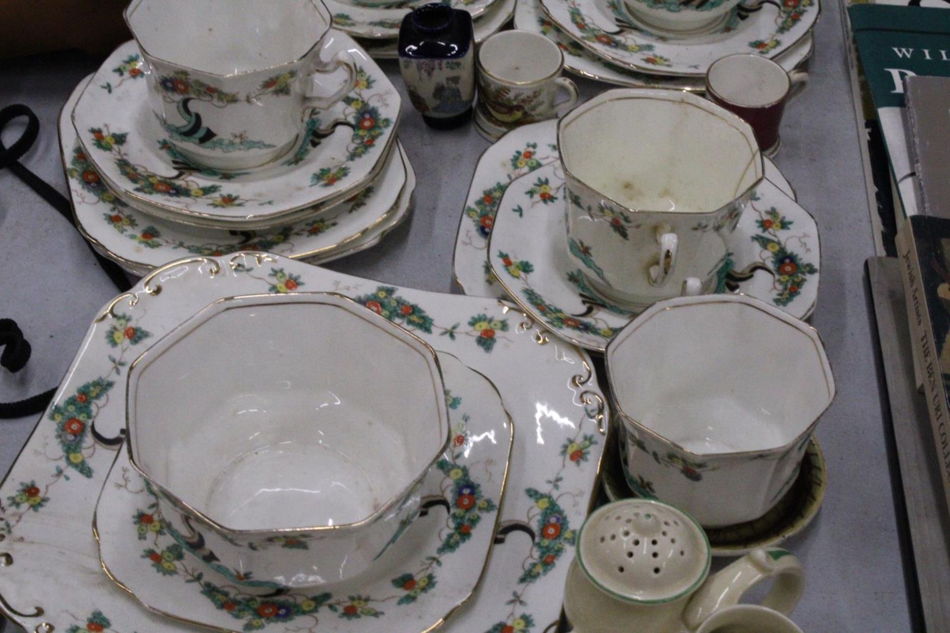 A FENTON RADFORDS PART TEA SET TOGETHER WITH A TRINKET BOX, TWO MINIATURE CUPS ETC - Image 3 of 6