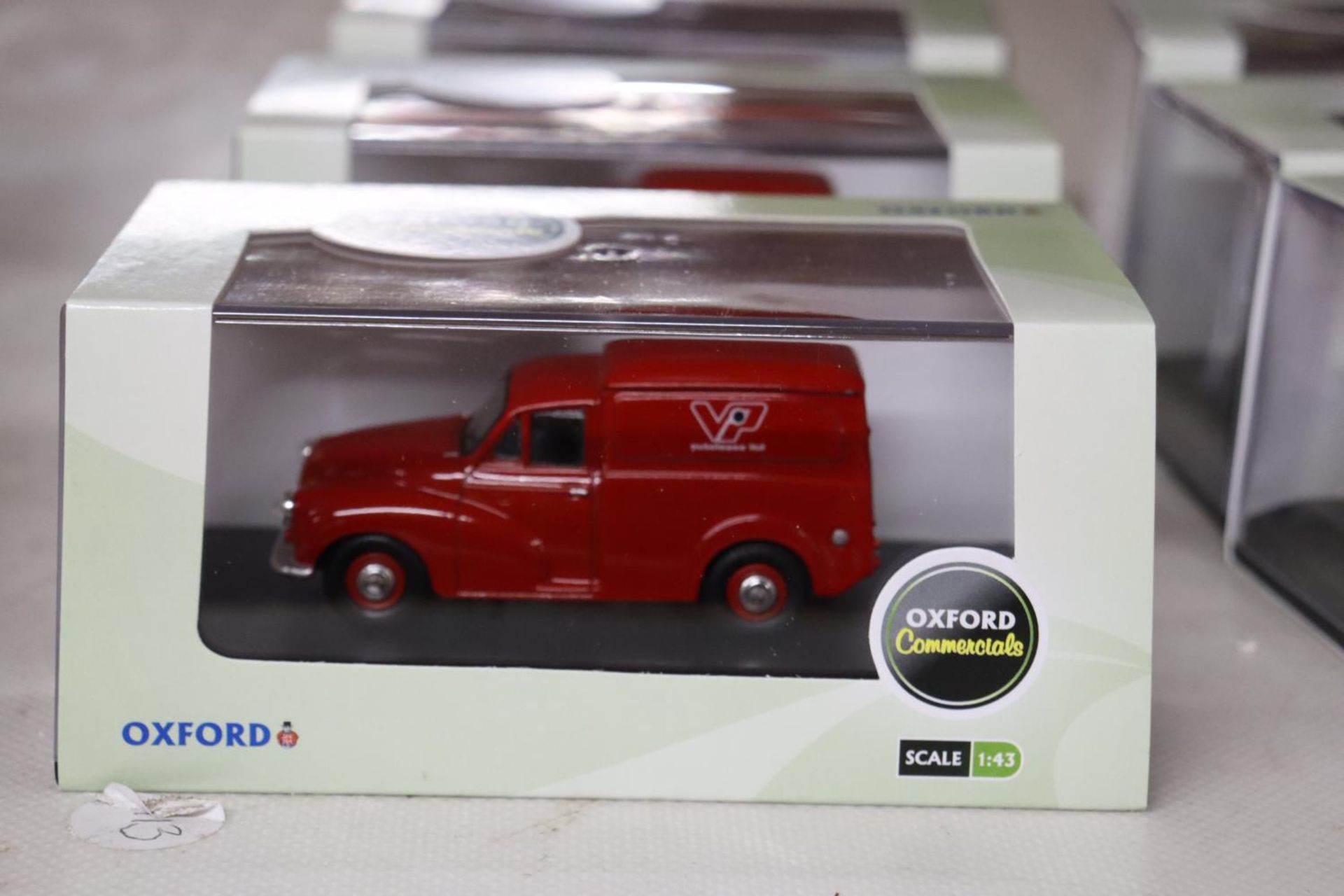 SIX, AS NEW IN BOXES, OXFORD COMMERCIALS, DIE-CAST VANS - Image 3 of 6