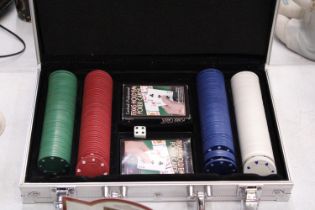 A POKER SET IN ALUMINIUM FLIGHT CASE