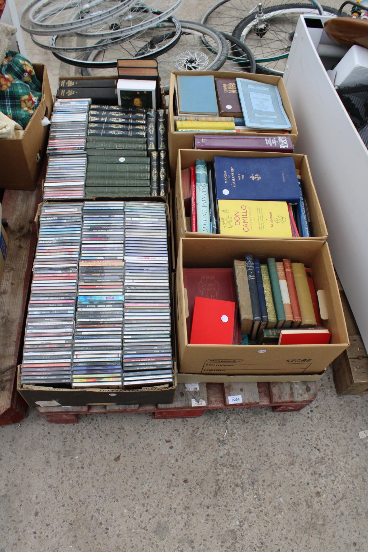 A LARGE ASSORTMENT OF BOOKS AND CDS ETC