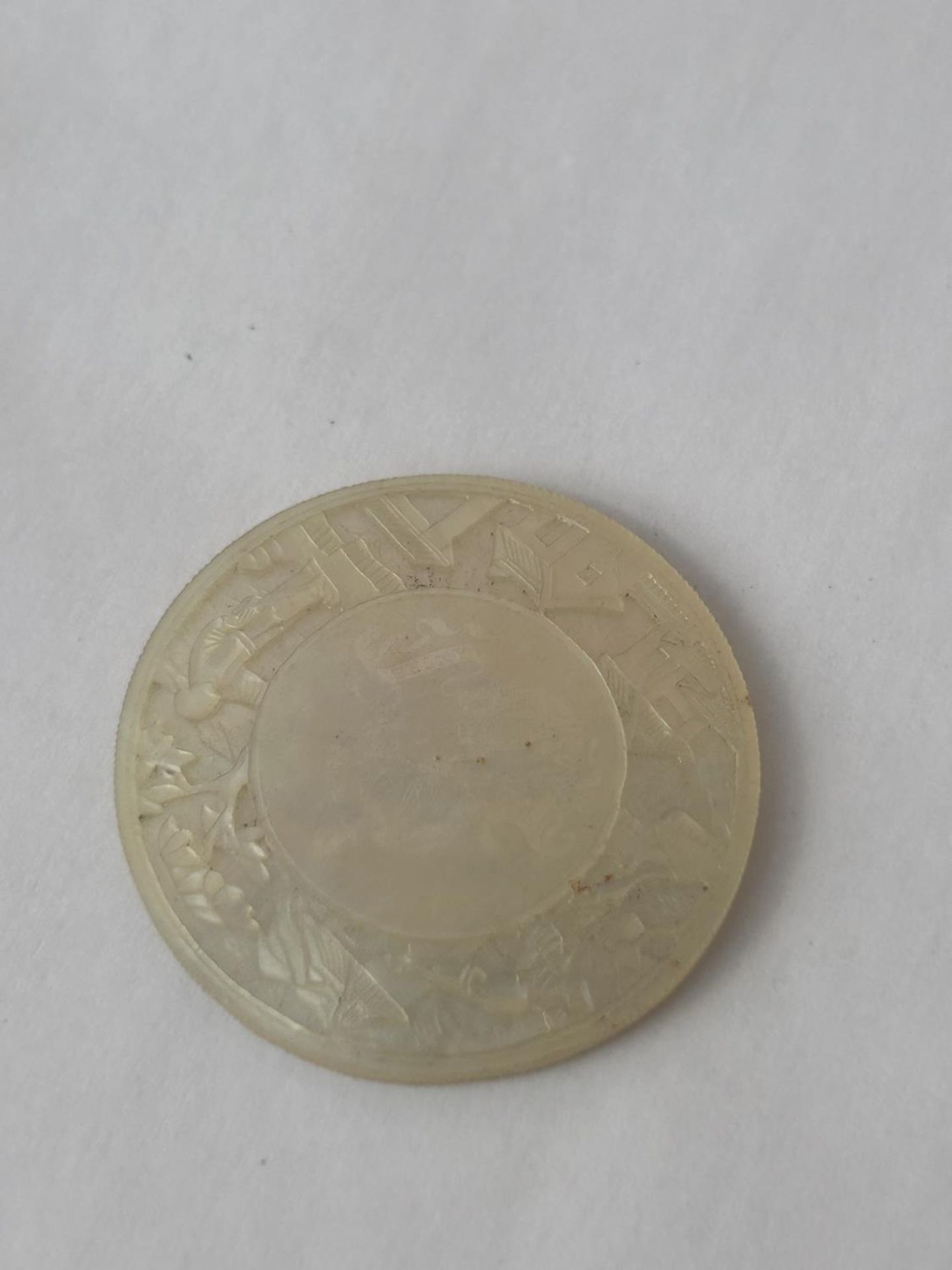 TWO VINTAGE HAND CARVED, MOTHER OF PEARL GAMING TOKENS (ONE A/F) - Image 3 of 4