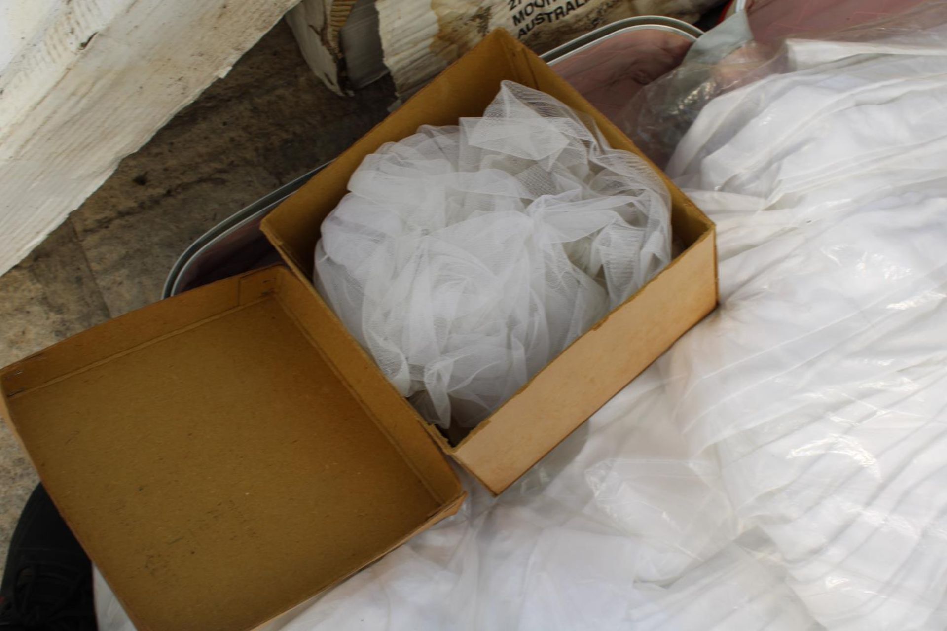 A VINTAGE WEDDING DRESS AND VEIL - Image 2 of 3