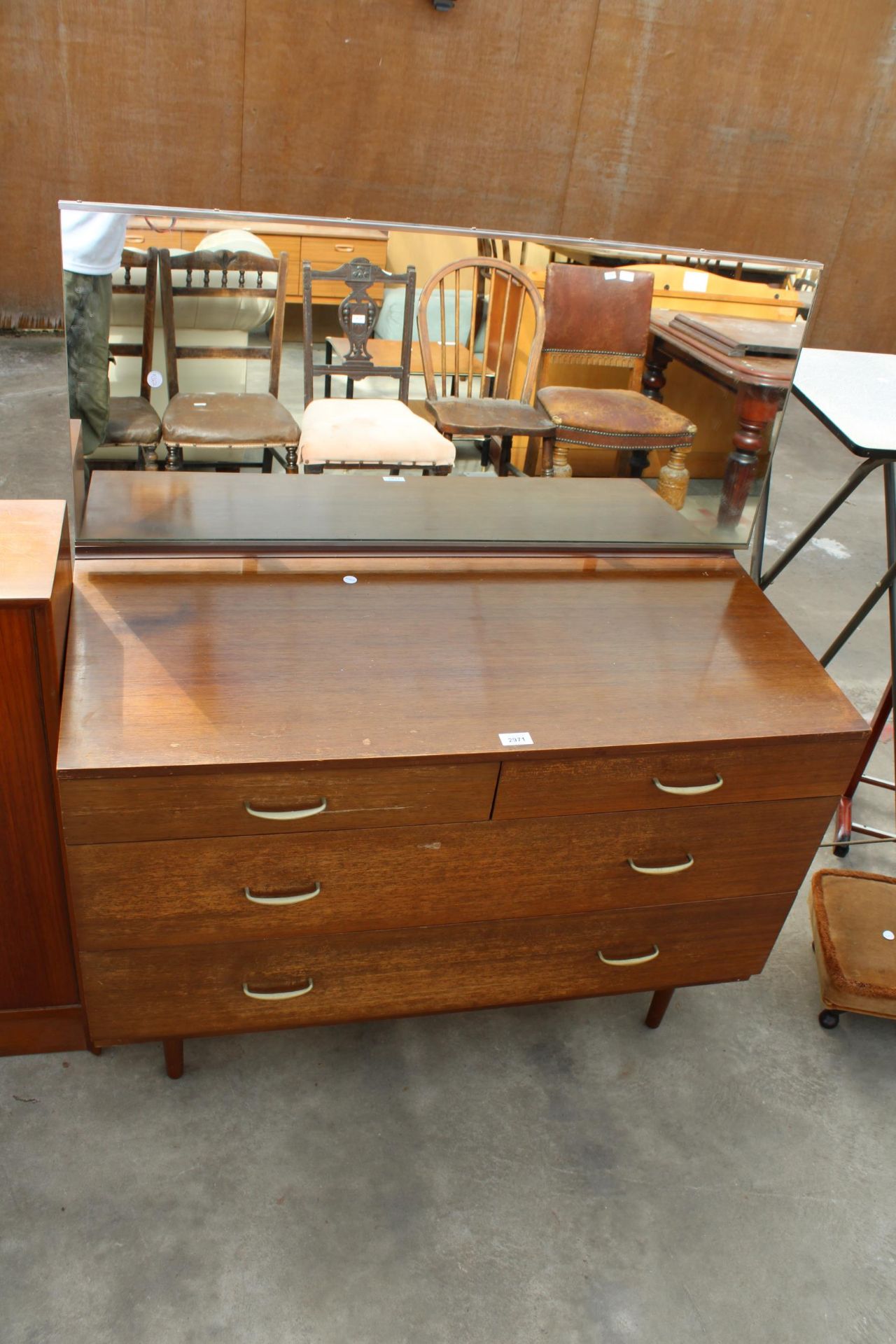 A MID CENTURY STAG FURNITURE, RETRO TEAK DRESSING CHEST OF DRAWERS TO INCLUDE TWO SHORT AND TWO LONG - Image 2 of 2