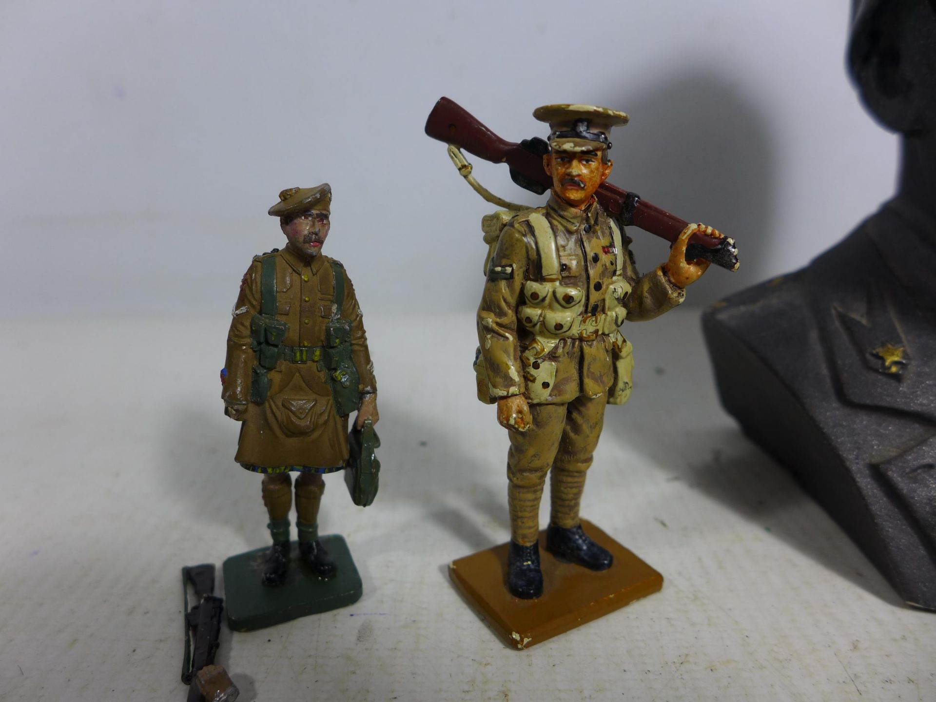 FOUR INERT CANNON SHELLS, TWO MODEL SOLDIERS AND A BUST OF AN ITALIAN SOLDIER - Image 3 of 5