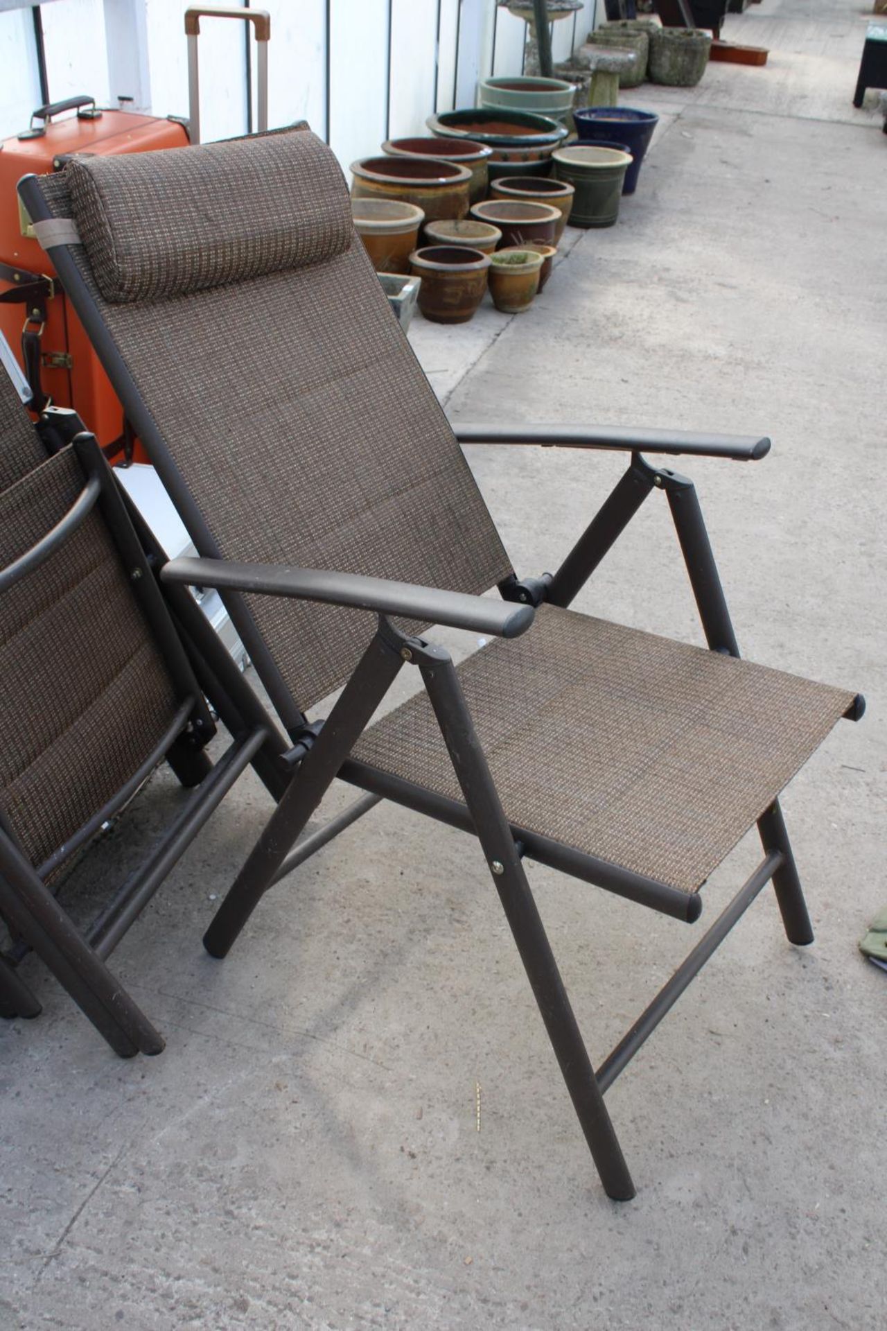 A SET OF SIX BROWN METAL FOLDING GARDEN CHAIRS - Image 3 of 3