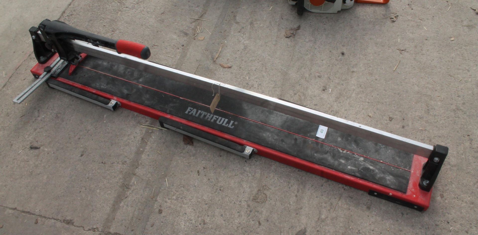 MANUAL TILE CUTTER IN WORKING ORDER NO VAT - Image 2 of 3