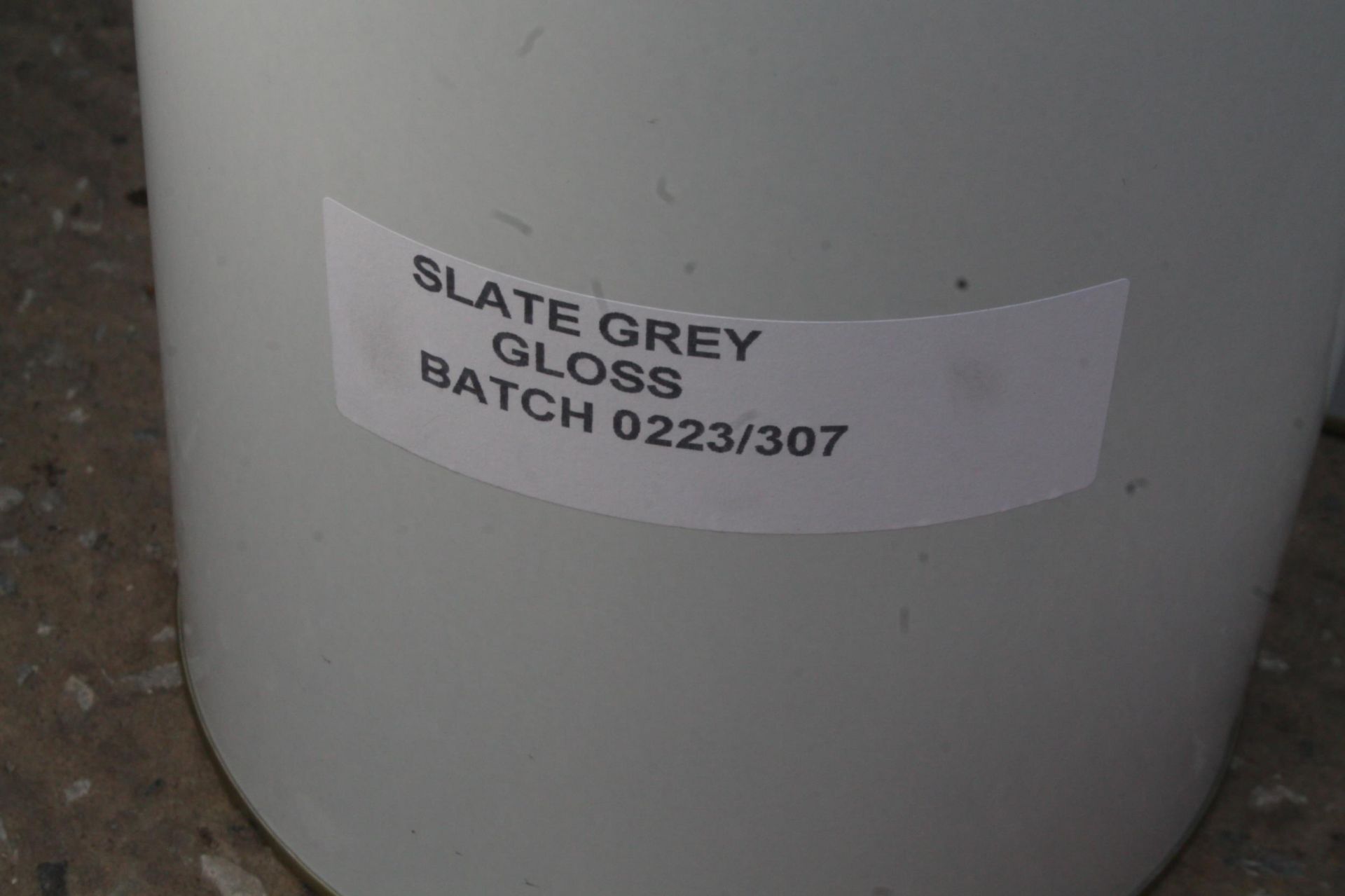 5 LT SLATE GREY PAINT X 2 + VAT - Image 2 of 2