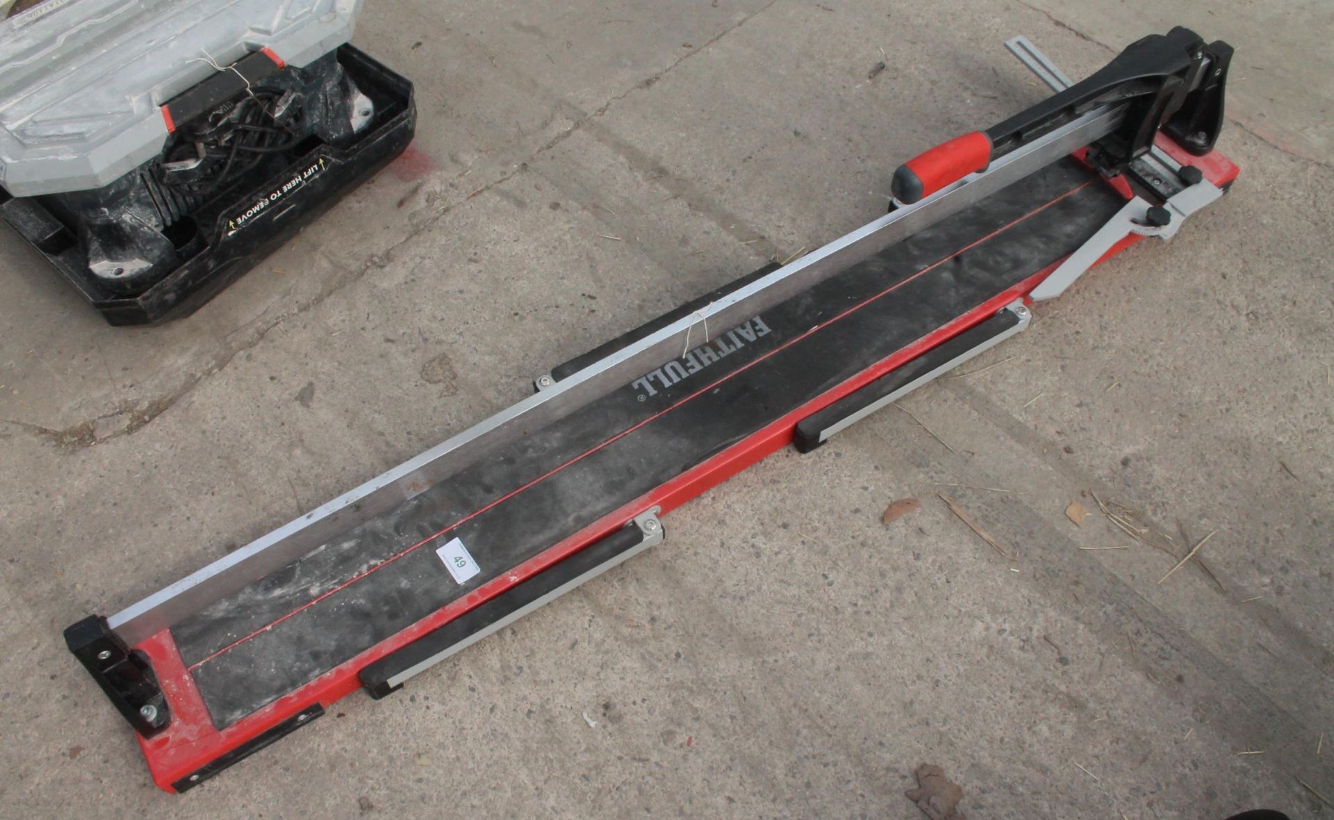 MANUAL TILE CUTTER IN WORKING ORDER NO VAT - Image 3 of 3