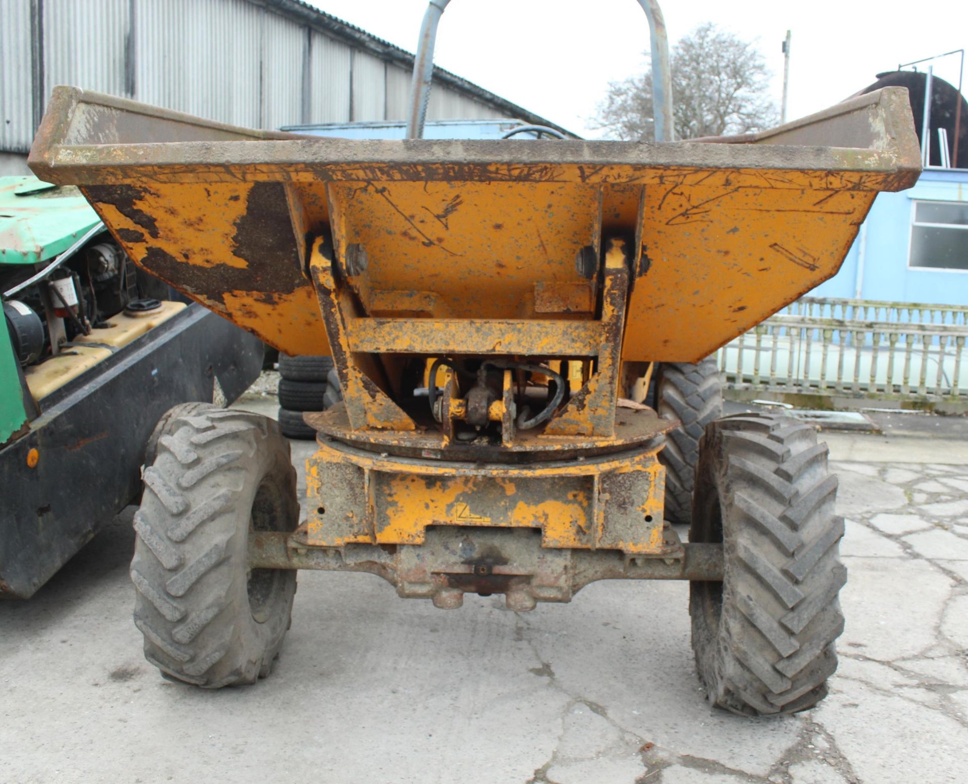 BENFORD TEREX 3 TONNE SWIVEL DUMPER STARTS RUNS WELL EVERYTHING OPERATES CORRECTLY RECENT NEW CLUTCH - Bild 6 aus 6